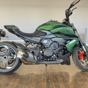 2024 DIAVEL V4 FOR BENTLEY